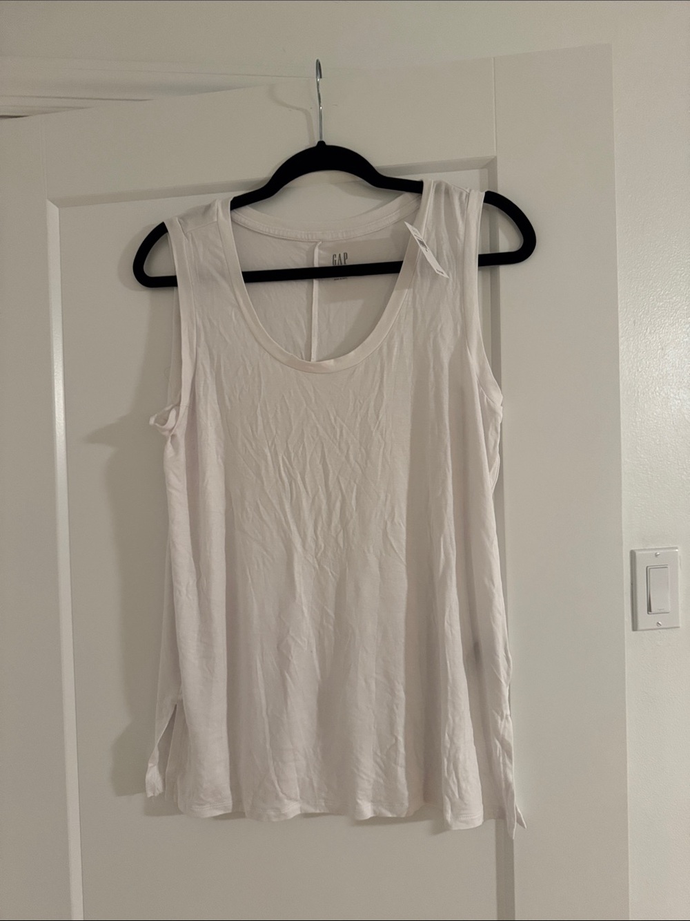 GAP White Women's Luxe Scoop Neck Tank Top